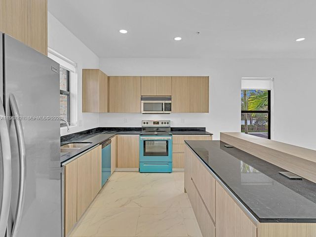 6130 SW 36th Ct 8, Miramar, FL 33023