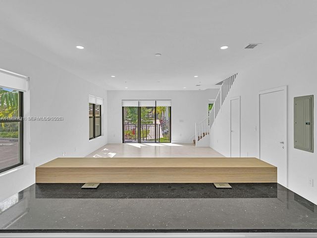 6130 SW 36th Ct 8, Miramar, FL 33023