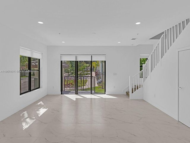 6130 SW 36th Ct 8, Miramar, FL 33023