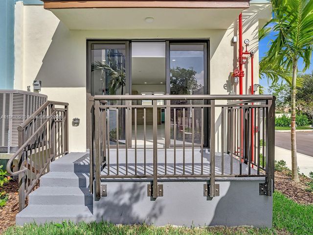 6130 SW 36th Ct 8, Miramar, FL 33023