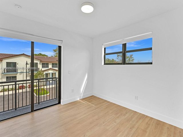 6130 SW 36th Ct 8, Miramar, FL 33023