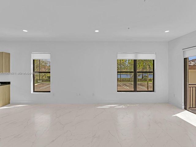 6130 SW 36th Ct 8, Miramar, FL 33023