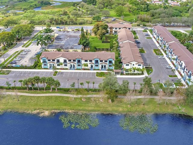 6130 SW 36th Ct 8, Miramar, FL 33023