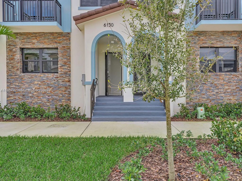 6130 SW 36th Ct 8, Miramar, FL 33023