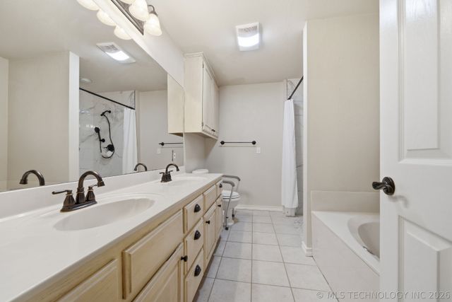 5801 Saddle Lane, Skiatook, OK 74070