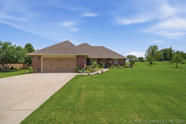 5801 Saddle Lane, Skiatook, OK 74070