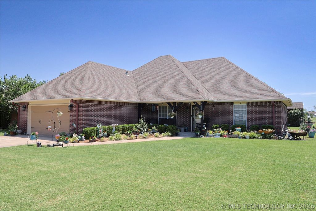 5801 Saddle Lane, Skiatook, OK 74070