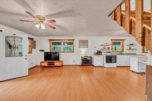 401 Turkey Ridge Road, Wellington, KY 40387