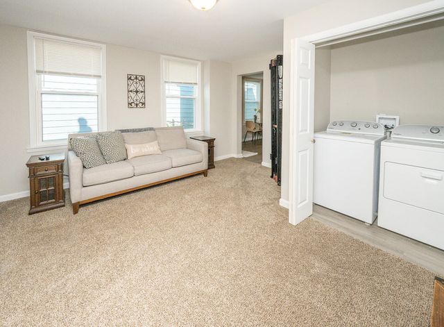 230 W 9th Street, Newport, KY 41071