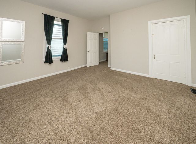 230 W 9th Street, Newport, KY 41071