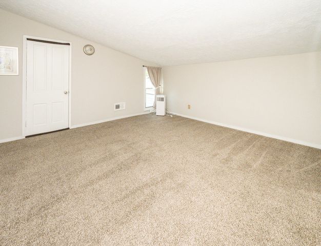 230 W 9th Street, Newport, KY 41071