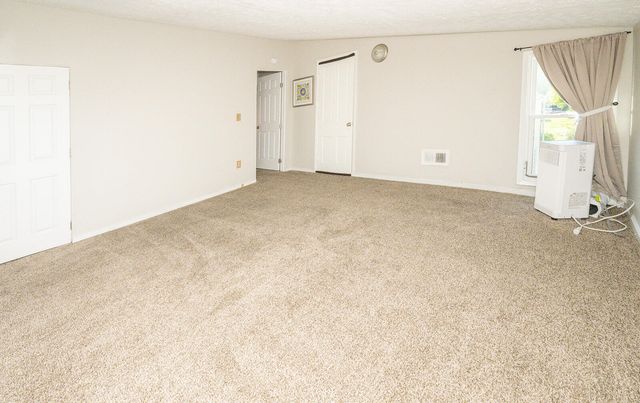 230 W 9th Street, Newport, KY 41071