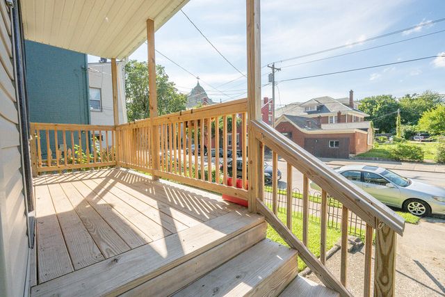 230 W 9th Street, Newport, KY 41071