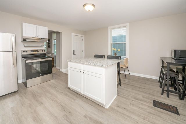 230 W 9th Street, Newport, KY 41071