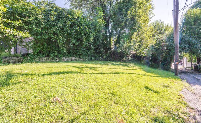 230 W 9th Street, Newport, KY 41071