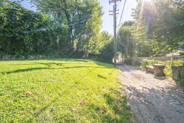 230 W 9th Street, Newport, KY 41071