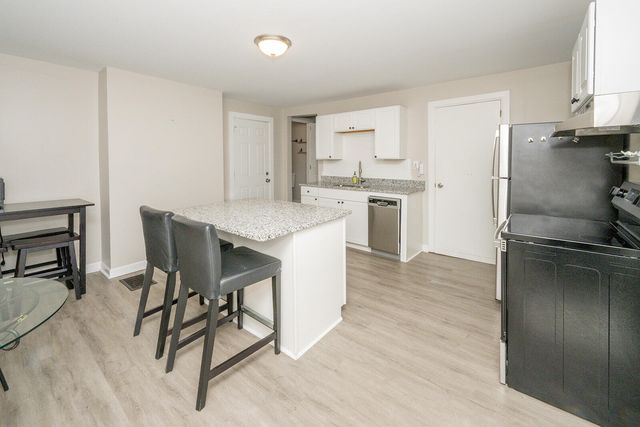 230 W 9th Street, Newport, KY 41071