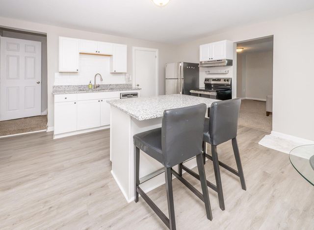 230 W 9th Street, Newport, KY 41071