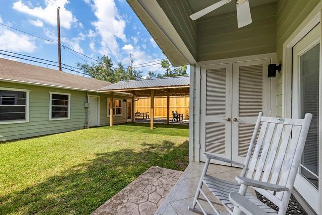 982 West 42nd Street, Houston, TX 77018