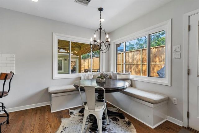 982 West 42nd Street, Houston, TX 77018