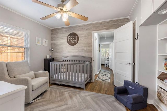 982 West 42nd Street, Houston, TX 77018