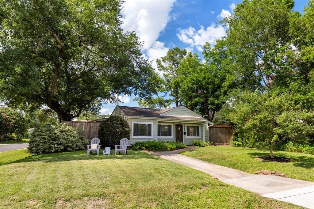 982 West 42nd Street, Houston, TX 77018