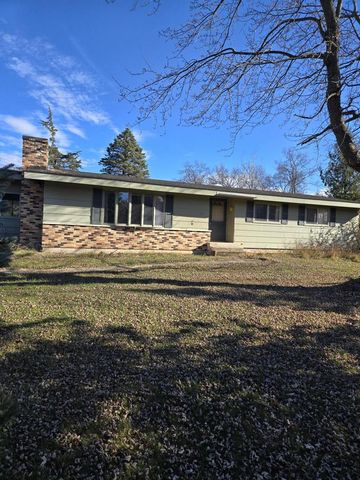 N11612 10th AVENUE, Necedah, WI 54646