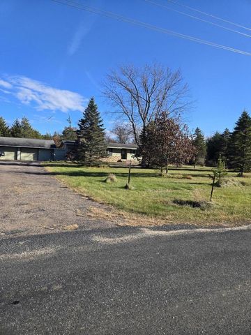 N11612 10th AVENUE, Necedah, WI 54646