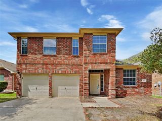 912 Summer Wood Boulevard, Conroe, TX 77303