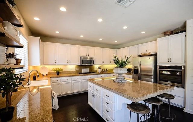 36176 Darcy Place, Murrieta, CA 92562