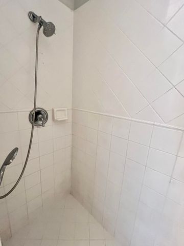 7801 S Aragon Boulevard 4, Sunrise, FL 33322