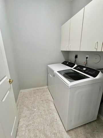 7801 S Aragon Boulevard 4, Sunrise, FL 33322
