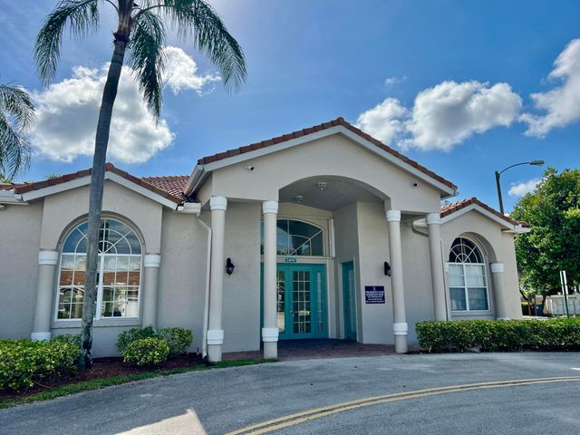 7801 S Aragon Boulevard 4, Sunrise, FL 33322