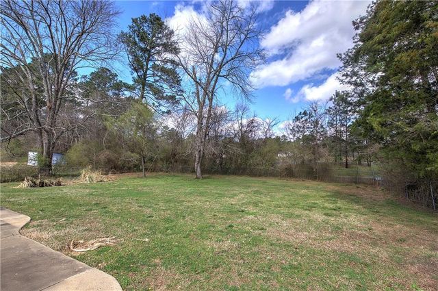 29 Johns Drive NE, Rome, GA 30165