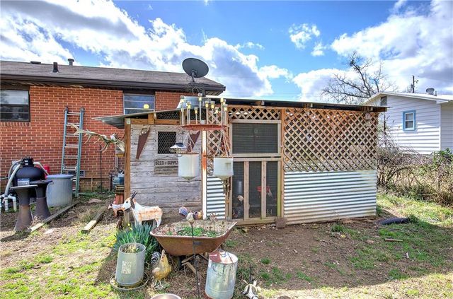 29 Johns Drive NE, Rome, GA 30165