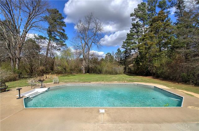 29 Johns Drive NE, Rome, GA 30165