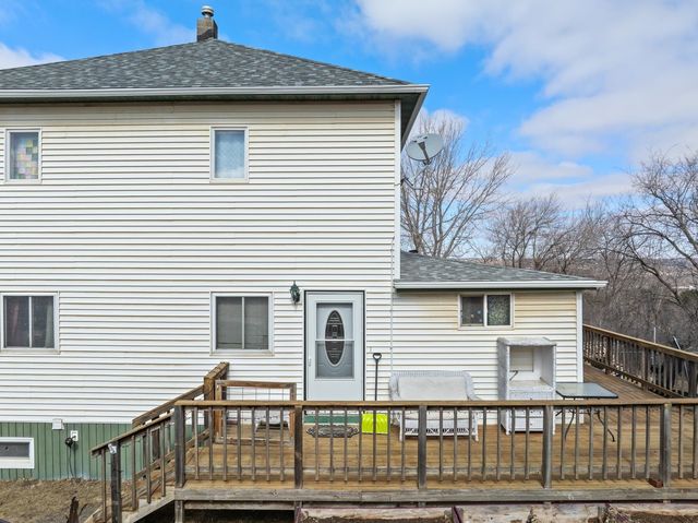 1745 33rd Street SW, Minot, ND 58701