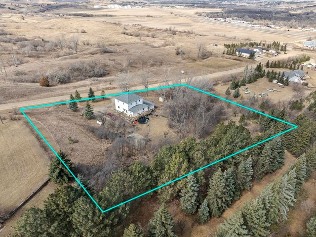 1745 33rd Street SW, Minot, ND 58701