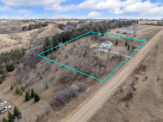 1745 33rd Street SW, Minot, ND 58701