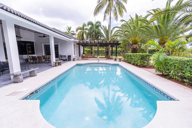 15350 Take Off Place, Wellington, FL 33414