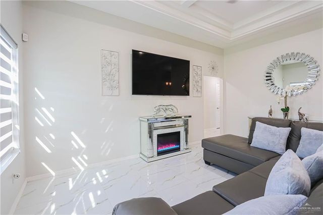 823 Whitewing Street, Alamo, TX 78516