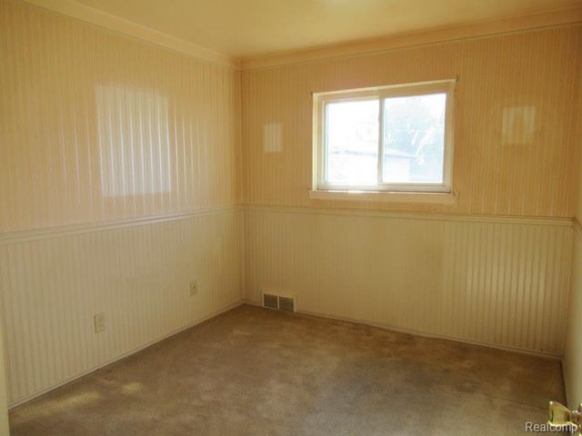 25563 Wagner Avenue, Warren, MI 48089