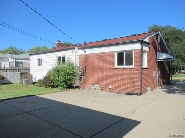 25563 Wagner Avenue, Warren, MI 48089