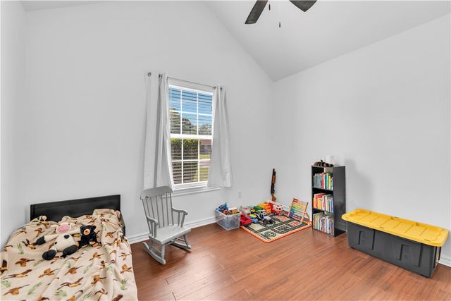 360 Benton Drive, Pea Ridge, AR 72751