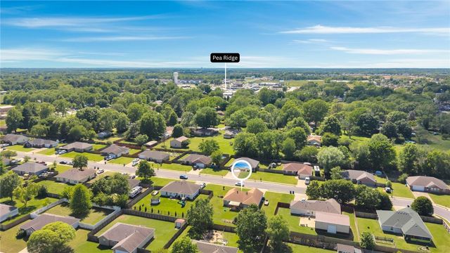 360 Benton Drive, Pea Ridge, AR 72751