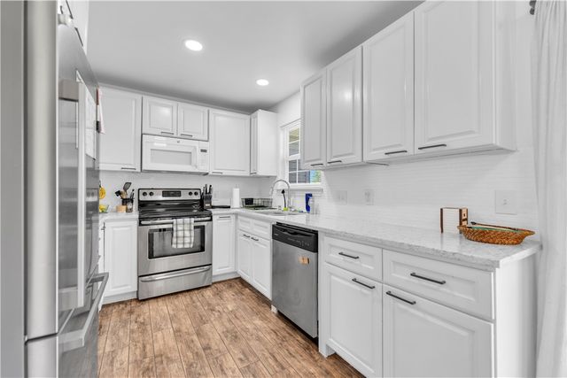 360 Benton Drive, Pea Ridge, AR 72751