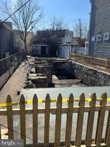 310 JERSEY AVE, Gloucester City, NJ 08030