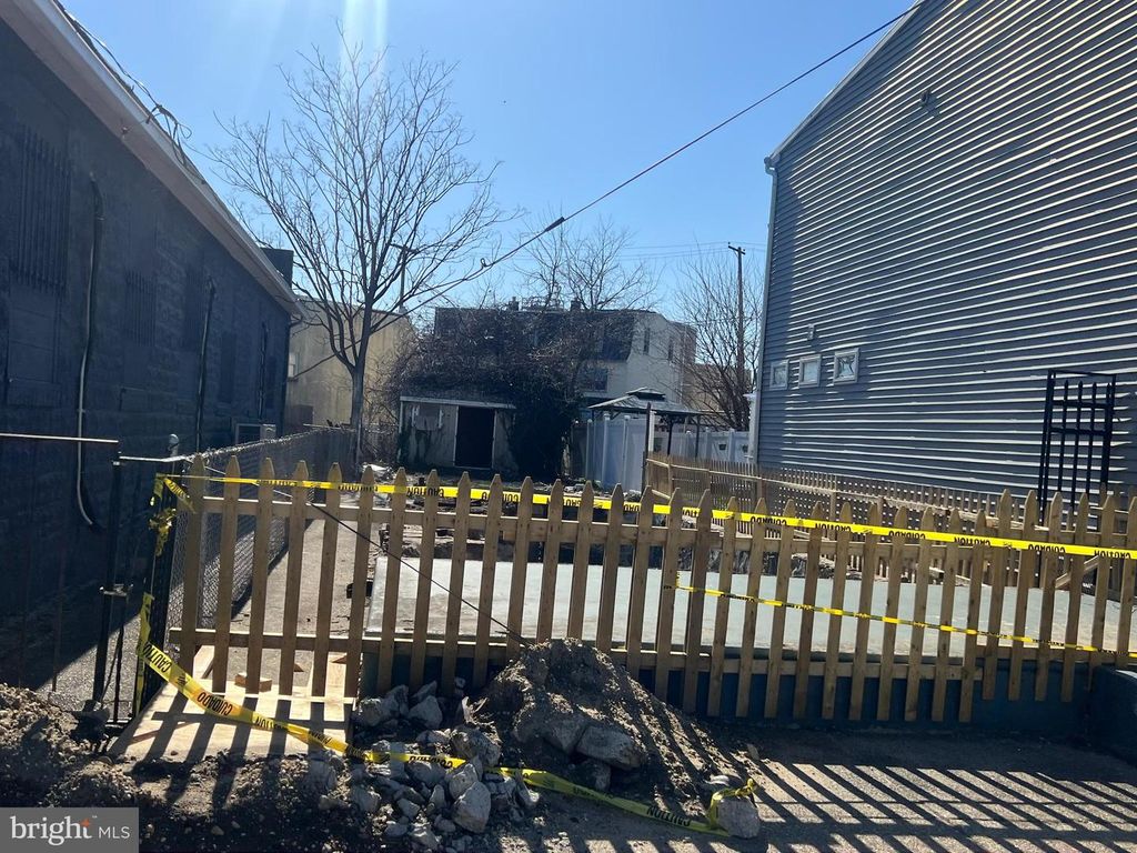 310 JERSEY AVE, Gloucester City, NJ 08030