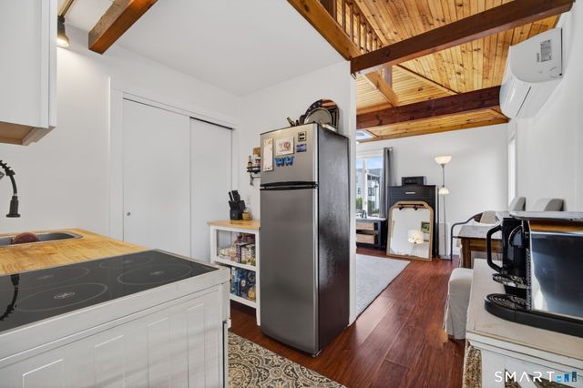 31 Sols Point Road, Clinton, CT 06413