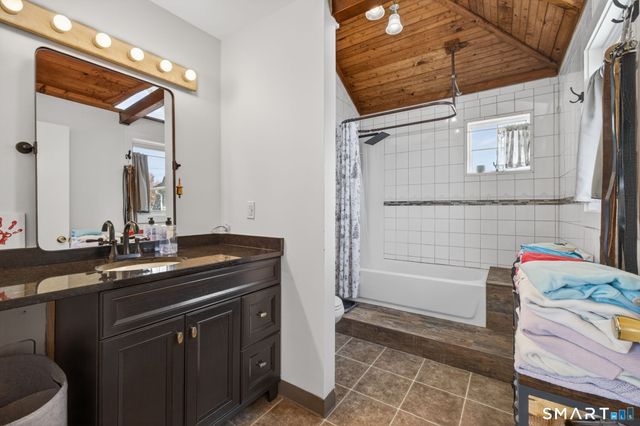 31 Sols Point Road, Clinton, CT 06413